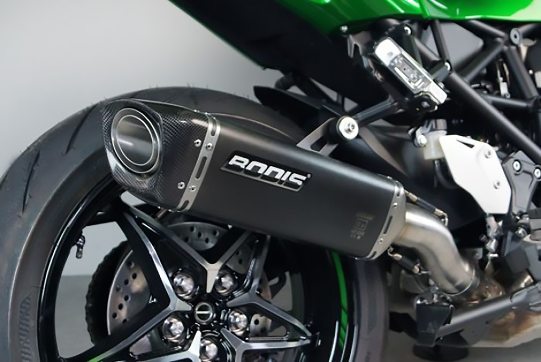 Bodis V4-M-CA Slip On Exhaust For Kawasaki Ninja H2 SX (18-21) Bodis V4-M-CA Slip On Exhaust For Kawasaki Ninja H2 SX (18-21)